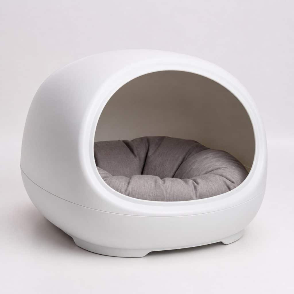 Niche en plastique polyvalente pour chat, vue de face