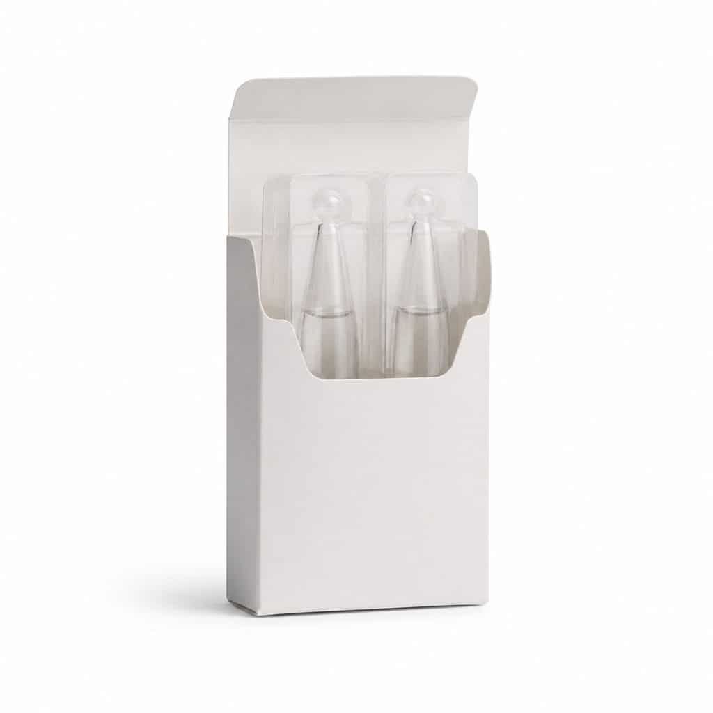 Boîte de deux pipettes vermifuges pour petit chat, packshot sur fond blanc