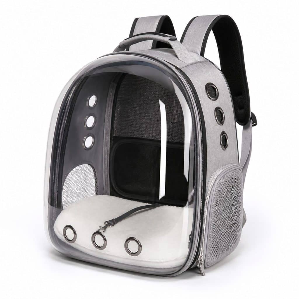 Sac à dos de transport pour chat avec fenêtre présenté sur fond neutre