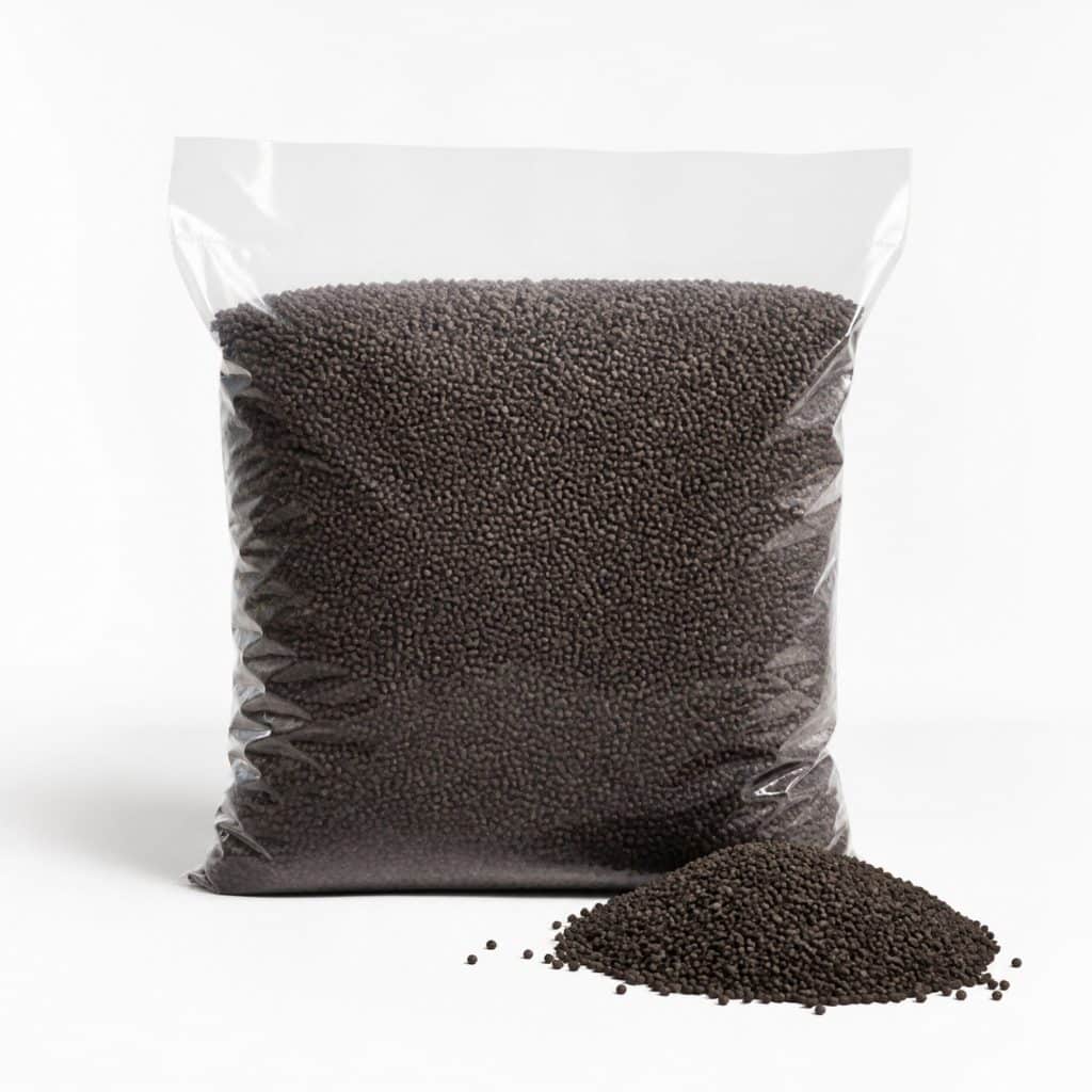Substrat nutritif pour plantes d'aquarium, photo produit sur fond blanc